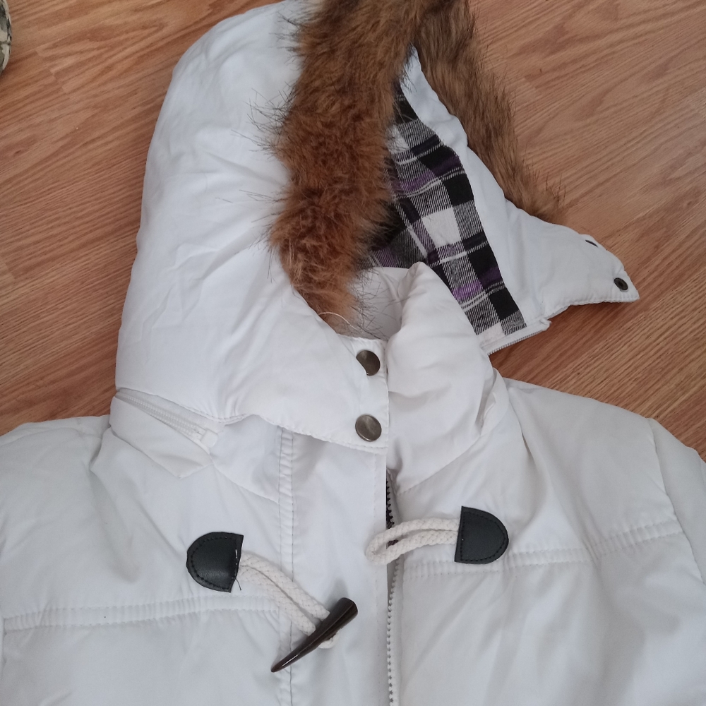 Withe teenagers jacket - Picture 3 of 6